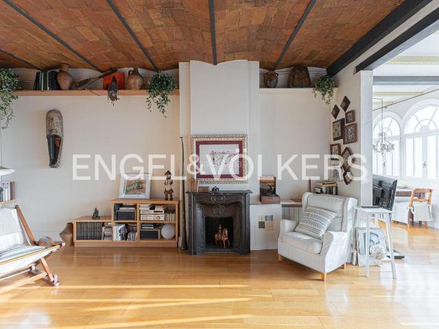 Piso en venta en Barcelona, L´Antiga Esquerra de l´Eixample. Acogedor y luminoso piso familiar en Eixample. Pisos.