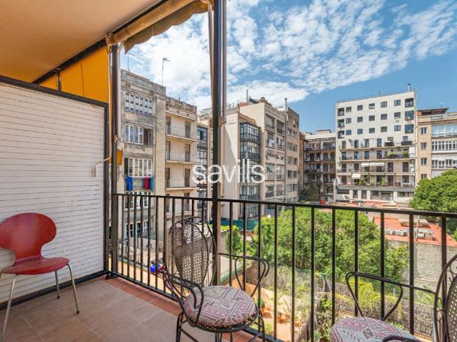 Apartamento en venta en Barcelona, L´Antiga Esquerra de l´Eixample. Piso en venta en calle Mallorca. Apartamentos.