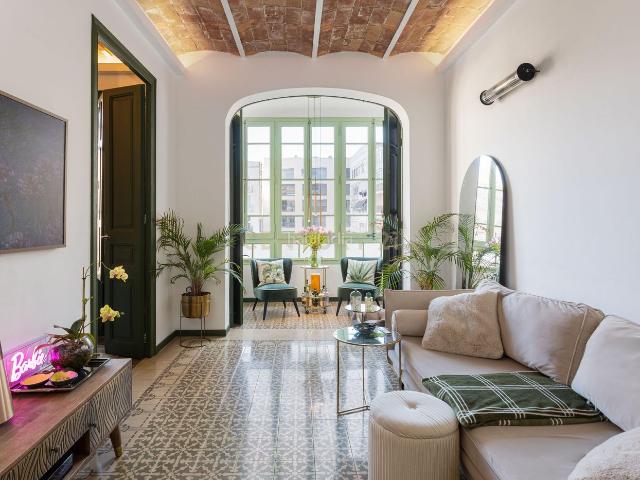 Apartamento en venta en Barcelona, Sagrada Família. Encanto auténtico con bóveda catalana. Apartamentos.