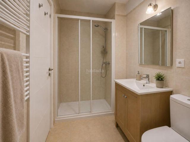 Apartamento en venta en Barcelona, Sant Antoni. Moderno Apartamento Sant Antoni. Apartamentos.