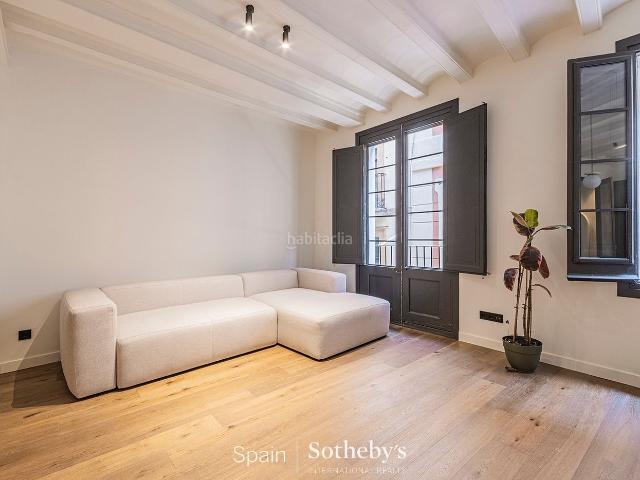 Apartamento en venta en Barcelona, St. Pere Sta. Caterina El Born. Elegante vivienda renovada junto a Santa María del Mar. Apartamentos.