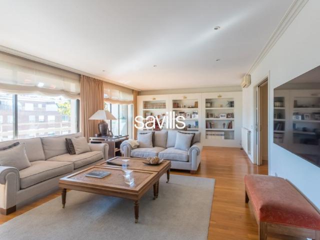 Apartamento en venta en Barcelona, Pedralbes. Ätico dúplex con piscina en Doctor Ferran. Apartamentos.