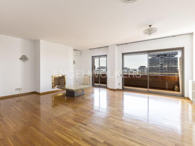 Piso en venta en Barcelona, Pedralbes. Exclusiva propiedad de alto standing en Pedralbes. Pisos.
