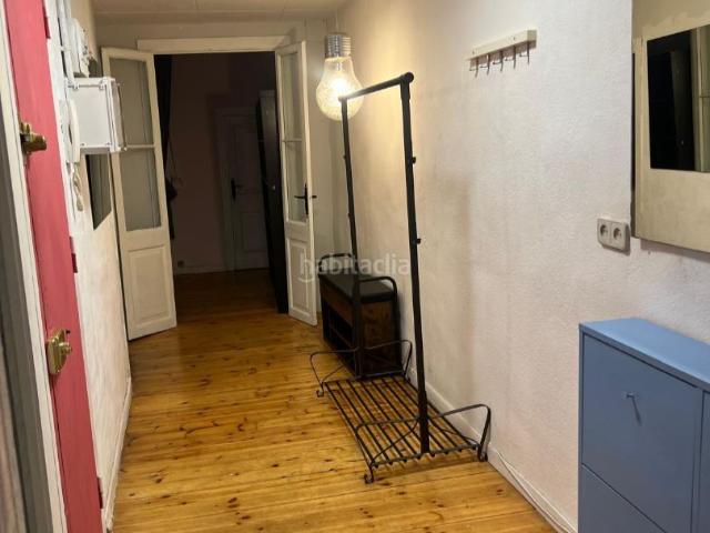 Apartamento en venta en Barcelona, Raval. 1BR Calle Carmen next to MACBA. Apartamentos.
