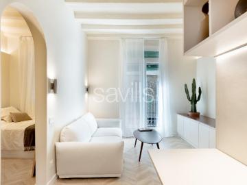 Apartamento en venta en Barcelona, Raval. Portfolio de 4 apartamentos reformados en El Raval con alta rentabilidad. Apartamentos.