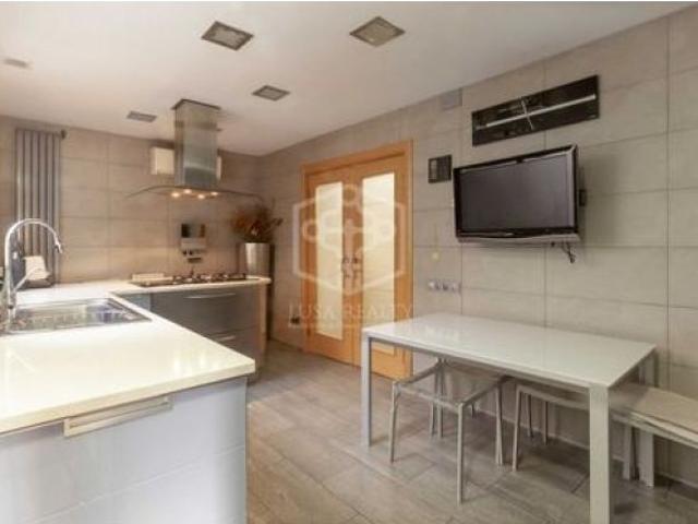 apartamento en Venta en Barcelona. UEBZ T553