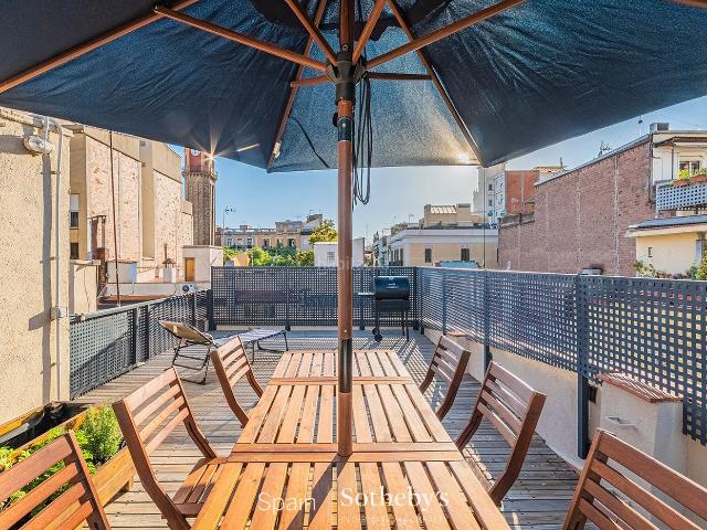 Apartamento en venta en Barcelona, Vila de Gràcia. Ático con terraza privada en el corazón de Vila de Gracia. Apartamentos.