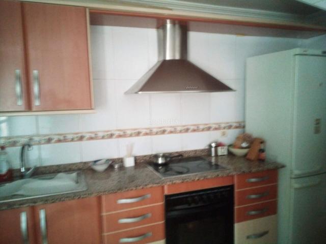 Apartamento en venta en Benamaurel. Casa adosada en venta en Benamaurel. Apartamentos.