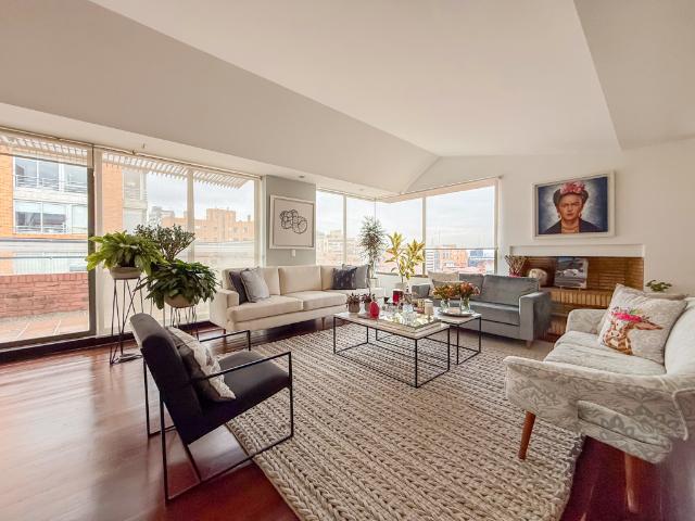 Apartamento En Venta En Bogota En Los Rosales V372288