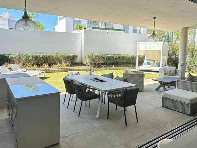 Apartamento en venta en Cancelada, Málaga Costa del Sol