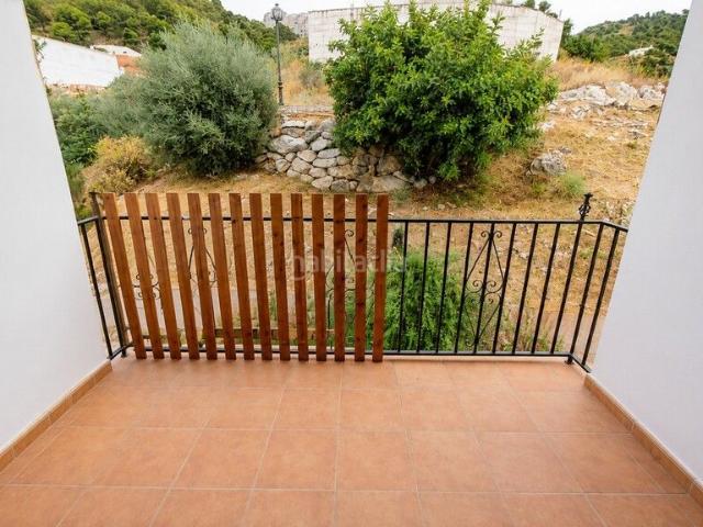 Apartamento en venta en Canillas de Aceituno. Piso en Canillas de Aceituno de 3 dormitorios con vistas al mar. Apartamentos Canillas de.