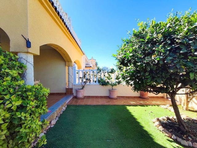 Apartamento en venta en Cabo Roig, Alicante Costa Blanca
