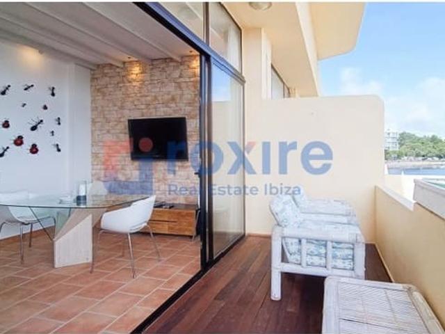Apartamento en venta en Cala d'en Bou, Ibiza