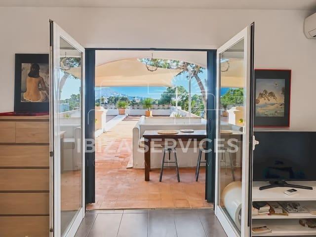 Apartamento en venta en Cala Tarida, Ibiza