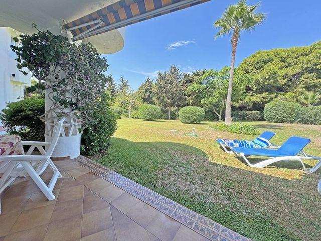 Apartamento en venta en Calahonda, Málaga Costa del Sol