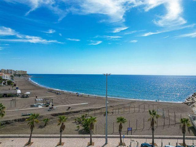 Apartamento en venta en Caleta de Vélez, Málaga Costa del Sol