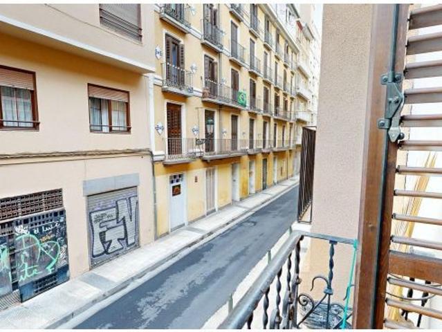 Apartamento en venta en Calle Antonio Agustín, pleno centro de Zaragoza