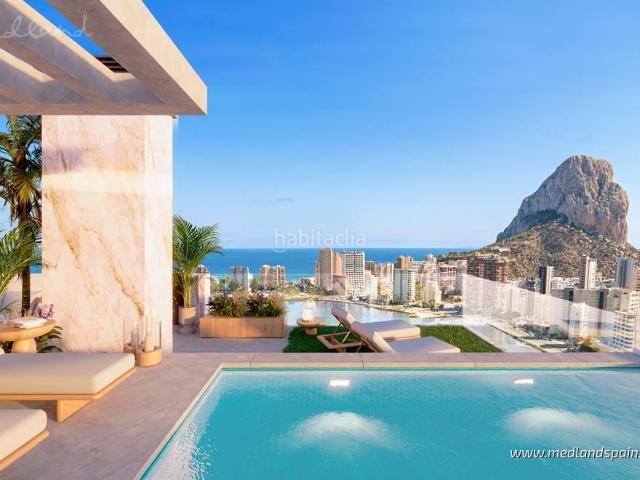 Apartamento en venta en Calp, Marisol Park Ortembach Los Almendros. Áticos de 3 dormitorios en Calpe con solárium privado, a 400m de la playa. Apartamentos.