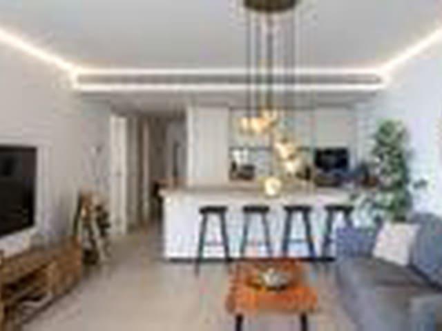 Apartamento en venta en Carvajal, Málaga Costa del Sol
