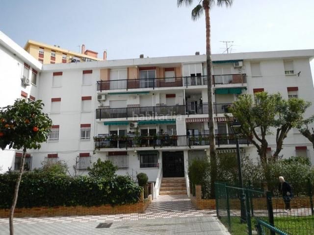 Apartamento en venta en Castilleja de la Cuesta. Apartamentos Castilleja de la.
