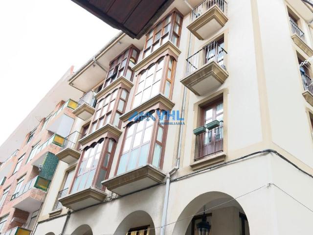 Apartamento en venta en Castro Urdiales, Centro. PISO ZONA CENTRO. Apartamentos Castro.