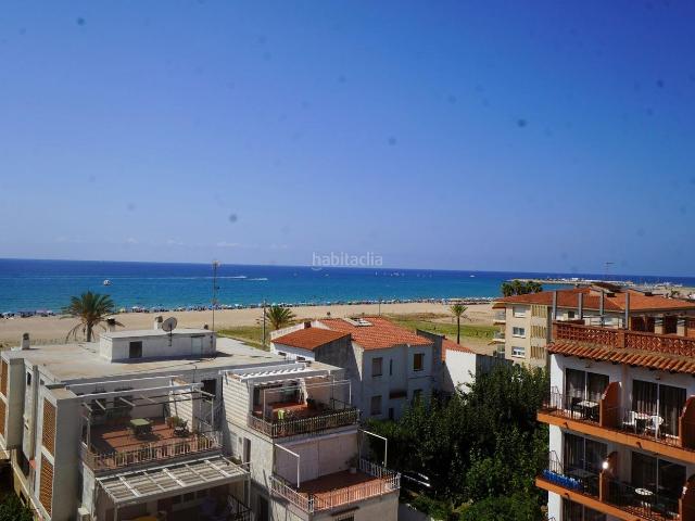 Apartamento en venta en Coma ruga, Sant Salvador Costa Dorada. Apartamento con vistas al mar en una ubicación privilegiada. Apartamentos.