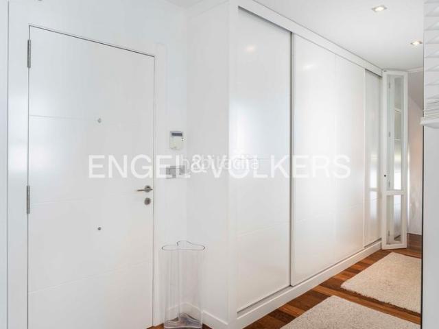Piso en venta en Coruña A, Monte Alto Zalaeta Atocha. Ático reformado con dos terrazas en venta en A Coruña. Pisos Coruña.