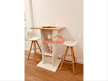 Apartamento en venta en Córdoba, Casco Histórico Ribera San Basilio. Apartamento turístico con licencia junto a la Plaza de la Corredera. Apartamentos.