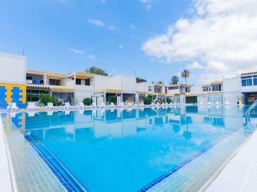 Apartamento en venta en Costa del Silencio, Tenerife