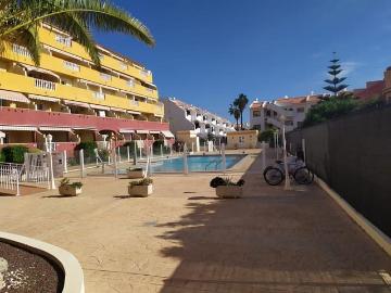 Apartamento en venta en Costa del Silencio, Tenerife
