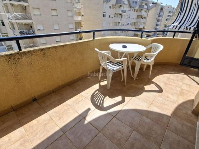 Apartamento en venta en Daimús. Apartamento en venta en Playa de Daimús con piscina, garaje y a solo 350 metros del mar. Apartamentos.