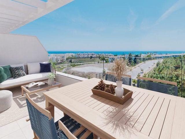 Apartamento en venta en El Chaparral, Málaga Costa del Sol