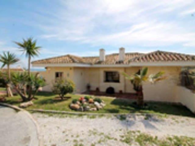 Apartamento en venta en El Faro, Málaga Costa del Sol