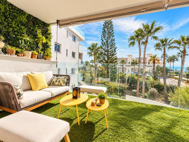 Apartamento en Venta en El Faro de Calaburra Chaparral