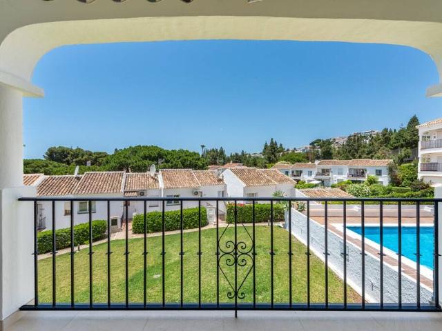 Apartamento en Venta en El Faro de Calaburra Chaparral
