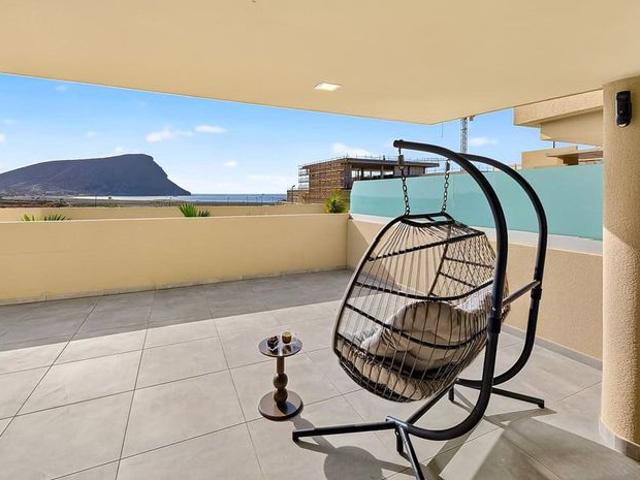 Apartamento en venta en El Medano, Tenerife