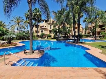 Apartamento en venta en El Paraiso, Málaga Costa del Sol