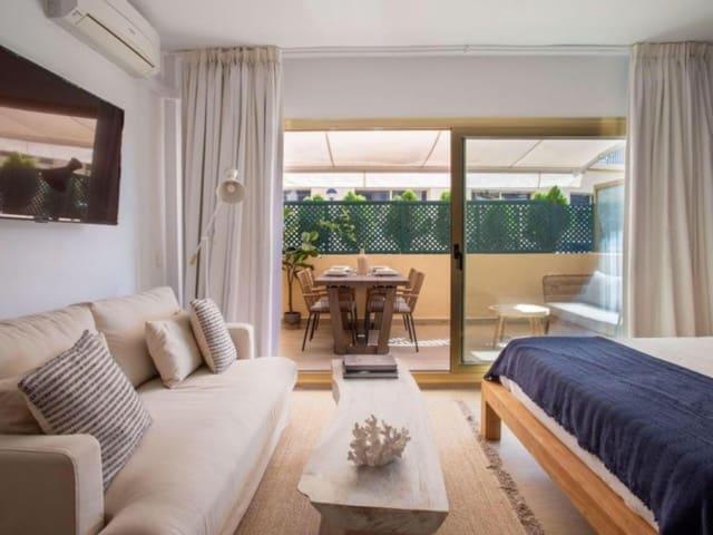 Apartamento en venta en Elviria, Málaga Costa del Sol