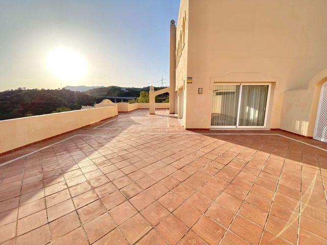 Apartamento en venta en Elviria, Málaga Costa del Sol