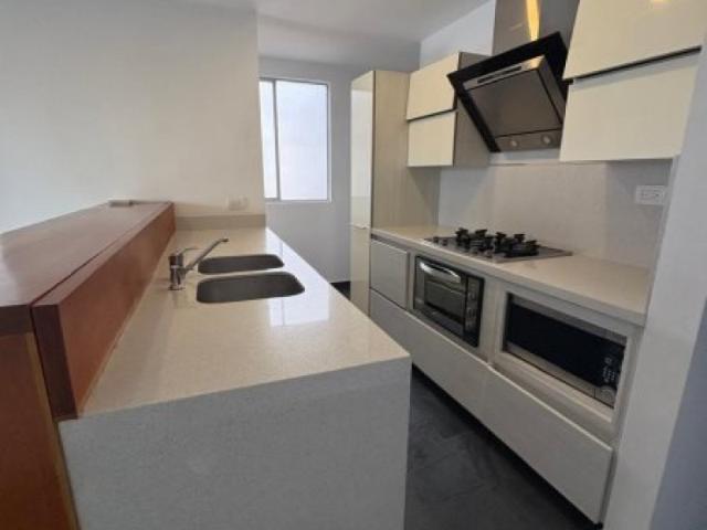 Apartamento En Venta En Envigado En Loma La Esmeralda V277730