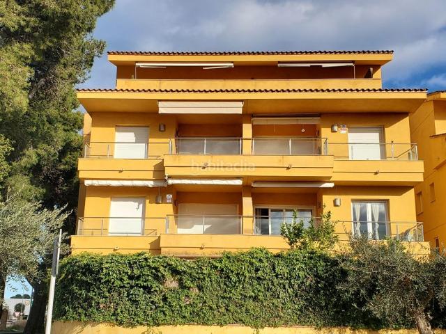 Apartamento en venta en Escala L´, Eixample Residencial Costa Brava. bonito apartamento centrico cerca playa con sol de tarde. Apartamentos Escala.