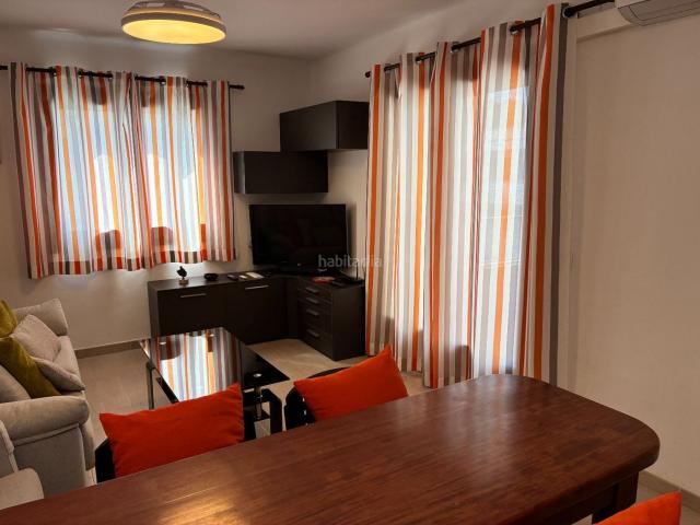 Apartamento en venta en Escala L´, Montgó Costa Brava. APARTAMENTO EN CALA MONTGÓ · A 100 METROS DE LA PLAYA Amplia terraza Piscina · Jardín Pista de Tenis Amueblado. Apartamentos Escala.
