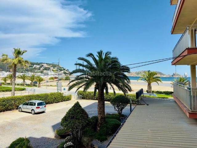 Apartamento en venta en Estartit, L´Estartit Poble Costa Brava. FRENTE PLAYA APTO. LICENCIA TURISTICA GRAN TERRAZA 1 DORM. PARKING PRIVADO. CERCA CENTRO. Apartamentos.