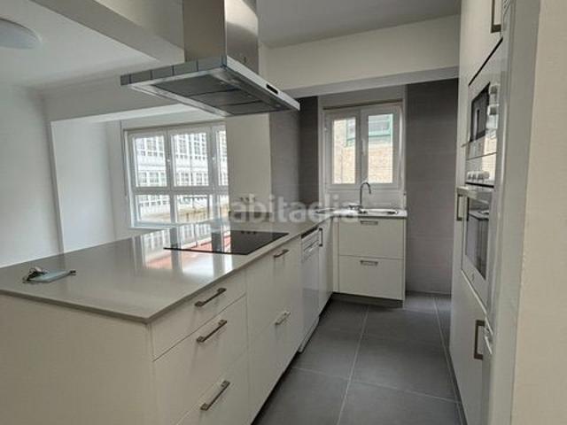 Apartamento en venta en Ferrol, Centro. Fantástico apartamento en zona Centro. Apartamentos.