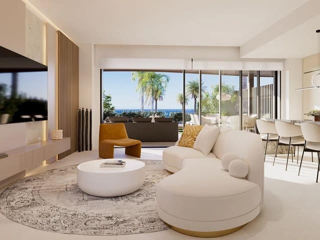 Apartamento en venta en Carvajal, Málaga Costa del Sol
