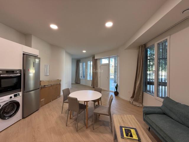 Apartamento en venta en Granada, Barrio de Zaidín. Piso Reformado a Estrenar en Granada ¡Tu Nuevo Hogar te Espera!. Apartamentos.