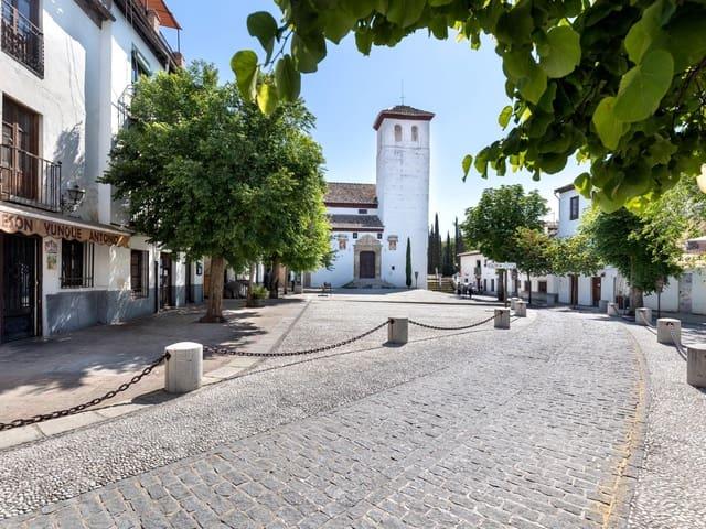Apartamento en venta en Granada, Granada
