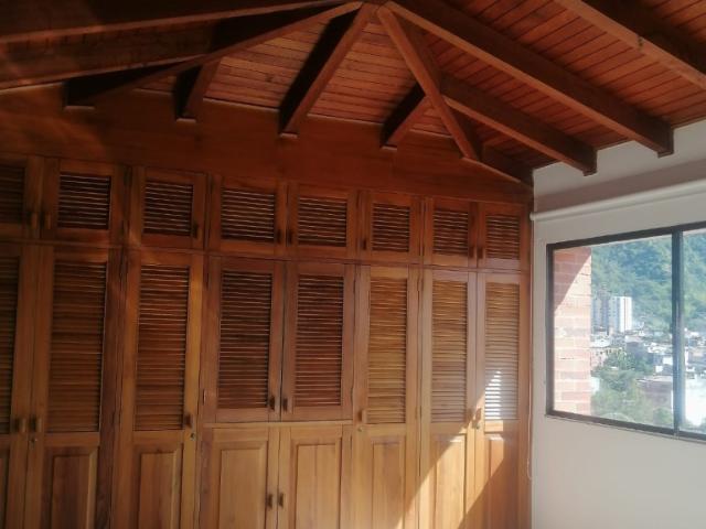 Apartamento En Venta En Ibague En La Pola V401735