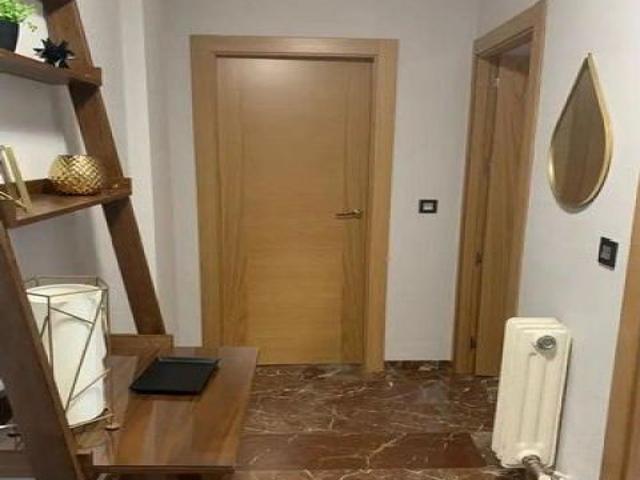 apartamento en Venta en JaÃ©n. QTOT T1310