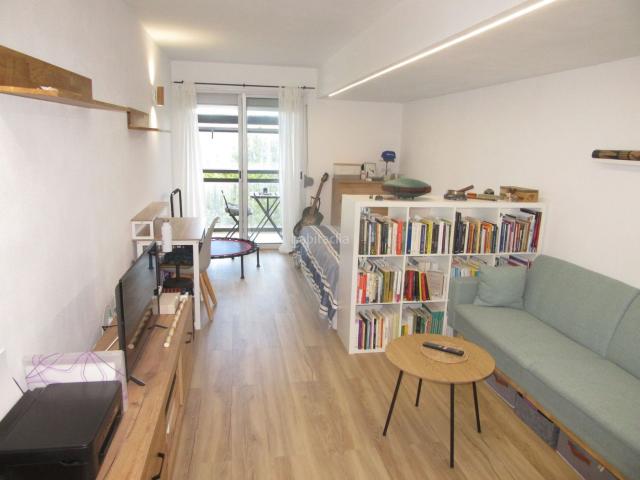 Apartamento en venta en Jaca, Poblaciones Norte. JACA. APARTAMENTO. ECONÓMICO. TERRAZA. EXCELENTES VISTAS. BIEN CONSERVADO. Apartamentos.